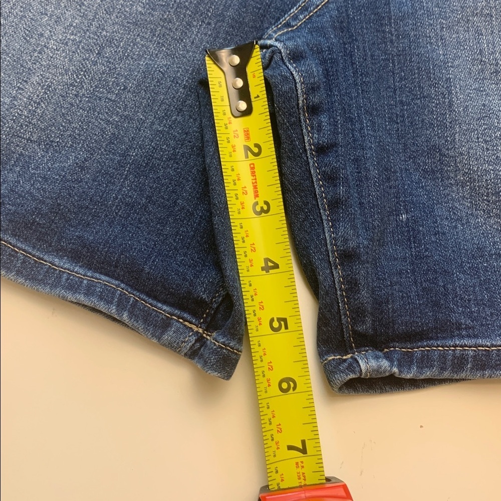 Denver Hayes High-Rise Denim Shorts, Mid Wash, Mid Weight - Picture 7 of 12